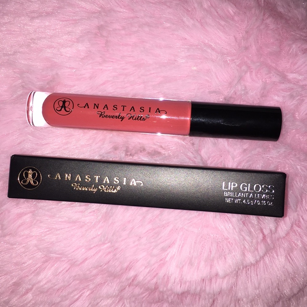 Selling this brand new unused ABH lipgloss in maui